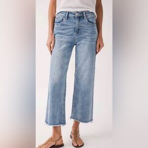 Risen Cropped Jeans